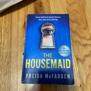 The Housemaid by Freida McFadden Book